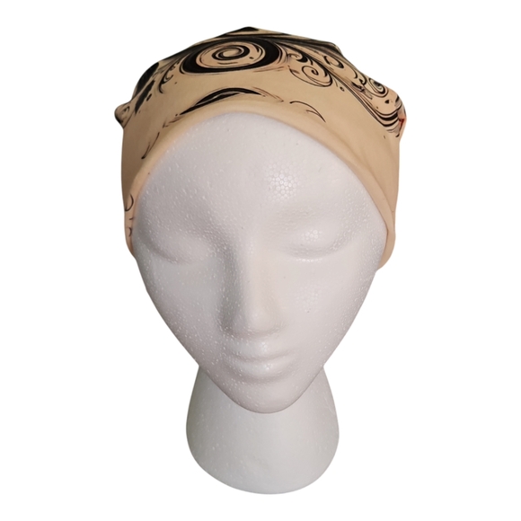 Musical Note Beanie with Red Roses - Picture 3 of 5